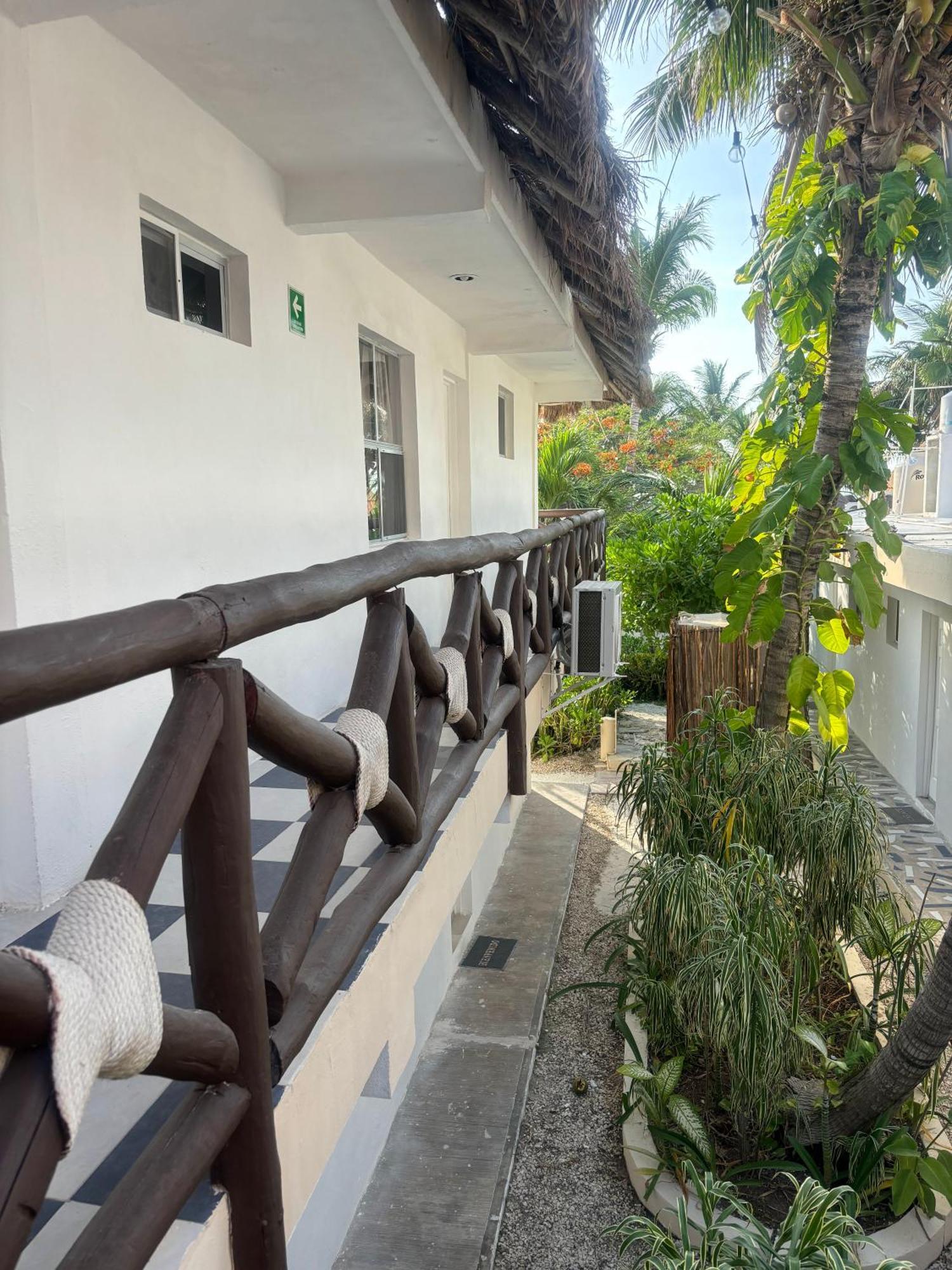 La Diosa Kali Beach Front Hotel Isla Holbox Kültér fotó