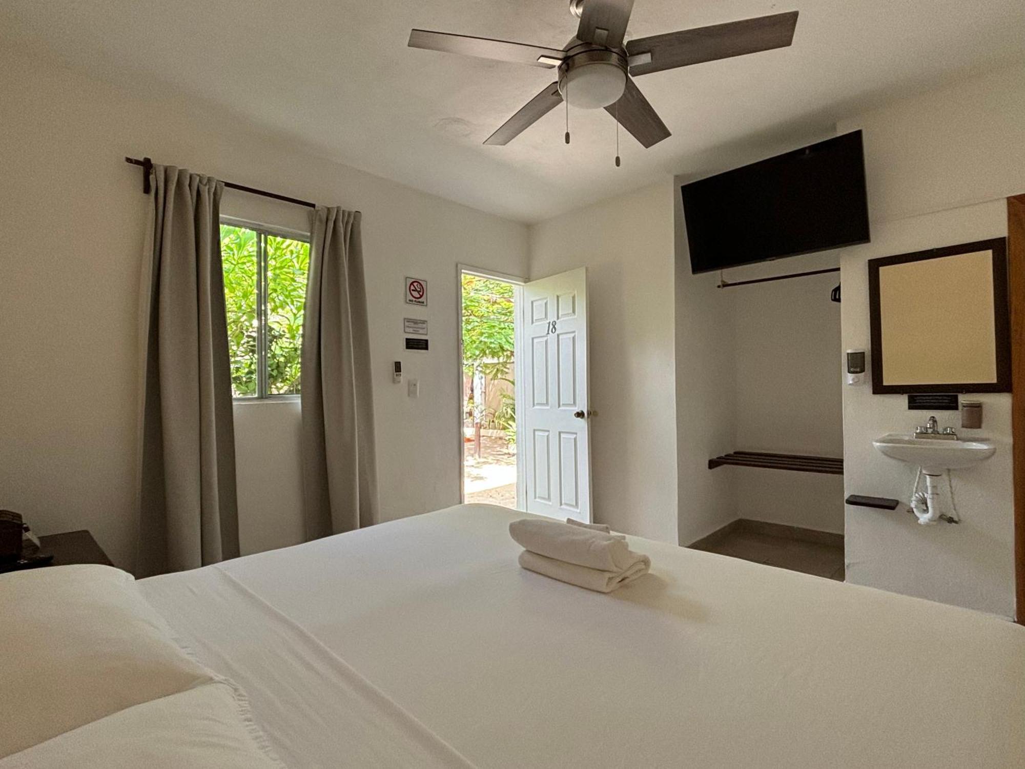 La Diosa Kali Beach Front Hotel Isla Holbox Kültér fotó